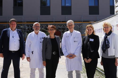 Besuch der Staatssekretaerin im ZPMU 9